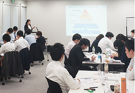 講義形式の研修の様子